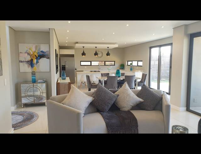 4 BEDROOM TOWNHOUSE RENTED IN IZINGA RIDGE